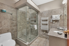 114-ONU-The-Inn1112021_Bathroom